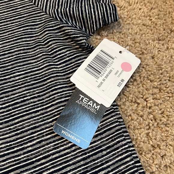 NFL Team Apparel Cincinnati Bengals Women’s Tshirt Large - Picture 3 of 5